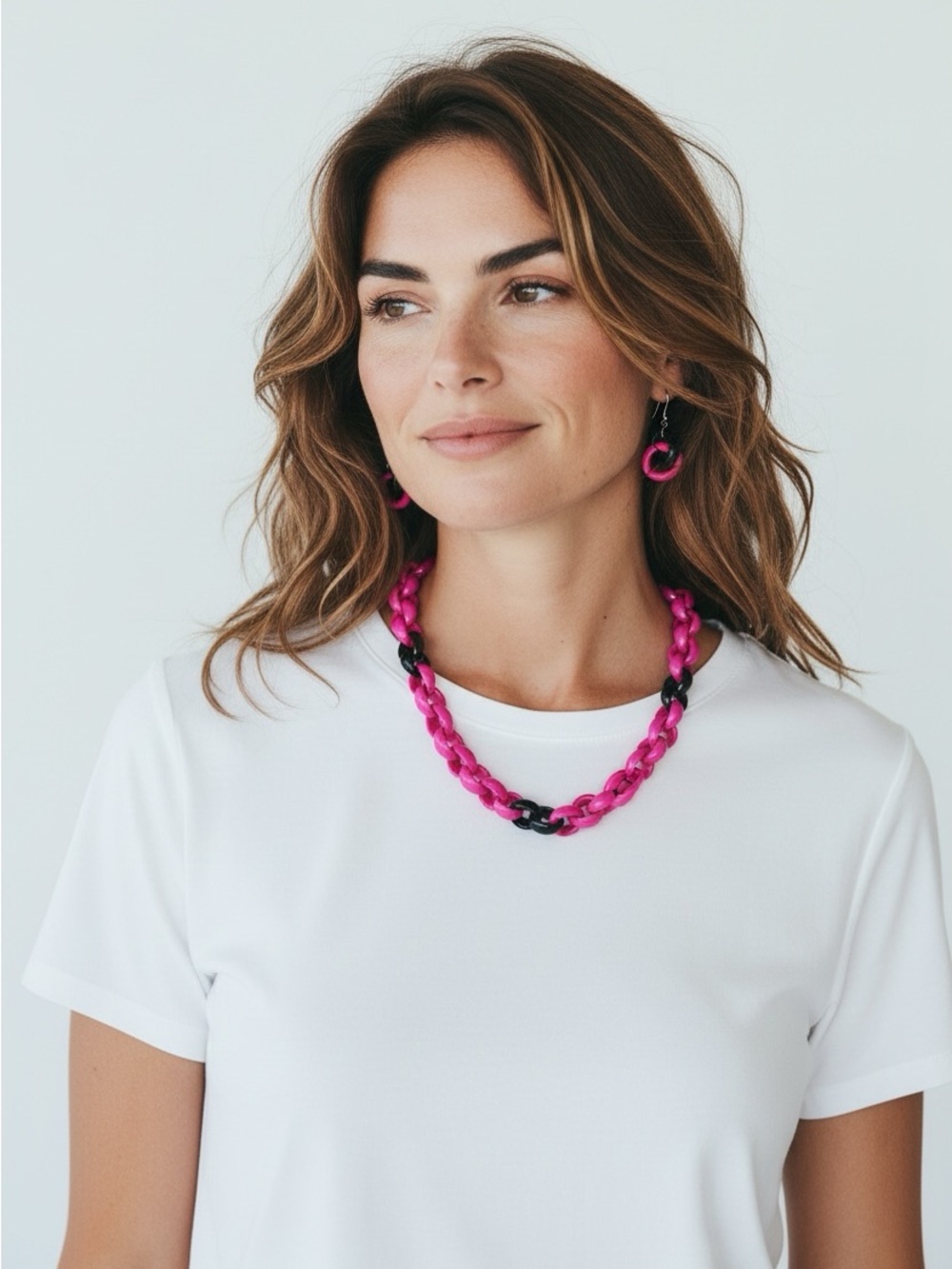 🫶🏻 80’s Bold Pink and Black Link Necklace and Earring Set